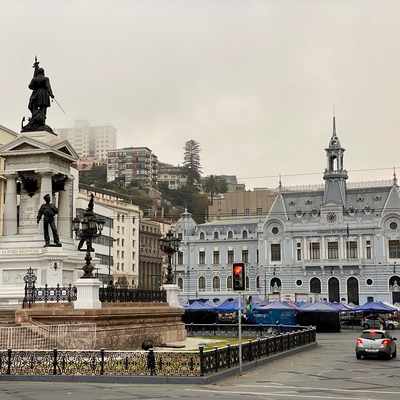 Plaza Sotomayor y arquitectura de Valparaíso